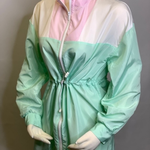 Colorblock Windbreaker with Drawstring Waist - Picture 5 of 6